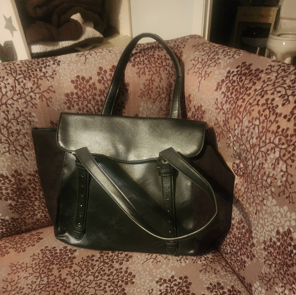 4 Purses - Picture 3 of 12